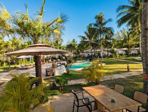 มินท์ โลตัส รีสอร์ท - เกาะกูด (Mint Lotus Resort - Koh Kood) in อ่าวคลองหิน