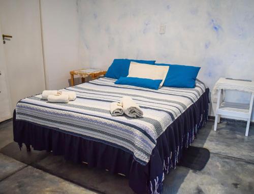 1 double bed, 1 twin bed