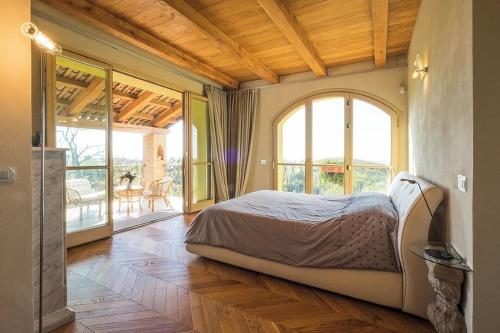 Panoramic villa on the hills of the Langhe among the vineyards large swimming pool in Farigliano