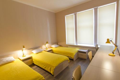 Valdemara Residence Room Type - Triple Room with Shared Shower and Toilet