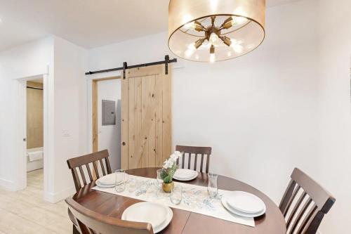 Stunner apt with fireplace grill partial ocean views & partial AC in Gold Beach (OR)