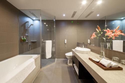 room detail thumbnail 2