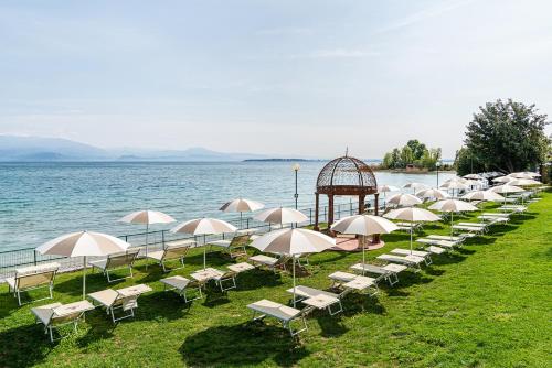 沙灘, Club del Sole Desenzano Boutique Resort in 德珍扎諾戴爾加大郊區