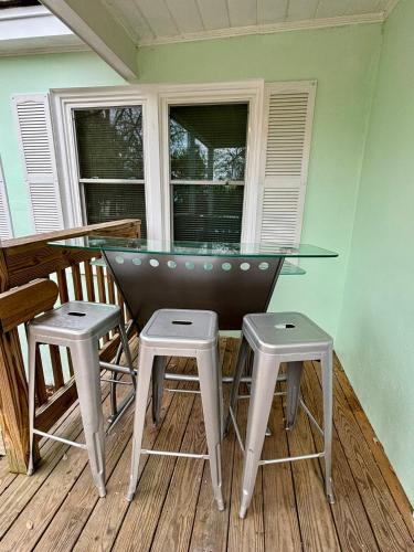 Facilities, Ocean Breeze Cottage 3 Bedroom House in Other