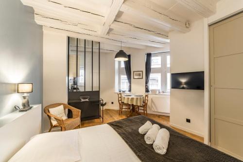 All in Lyon | Studio Saint-Paul & parking, Lyon
