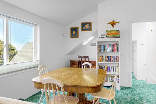 Dreamy coastal getaway with stunning ocean views washer&dryer free WiFi cable in 沃爾德波特