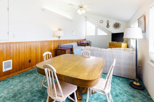 Dreamy coastal getaway with stunning ocean views washer&dryer free WiFi cable in 沃爾德波特