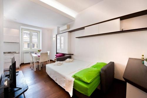 San Giovanni apartment near the Basilica in Tiburtino