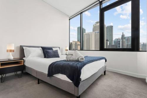 Upscale 2BR Apartment Premium City Living - image 14