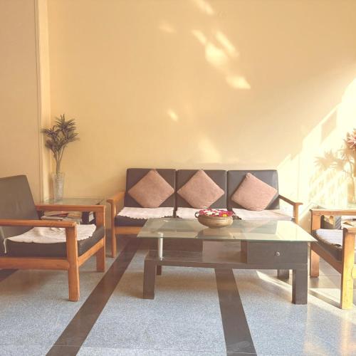 Hotel Raj Mahal Inn @ New Delhi - 숙소 외관