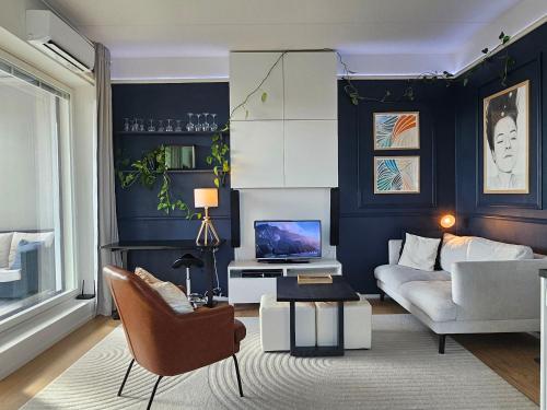 1 bedroom apartment with city views