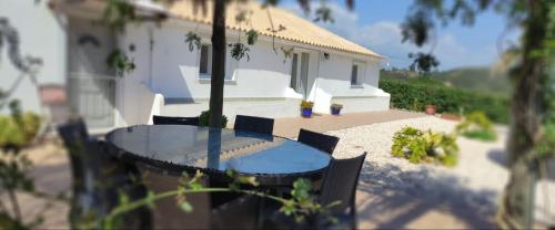 Quinta da Várzea Grande - Country House (Quinta da Varzea Grande - Country House) in Porto De Lagos