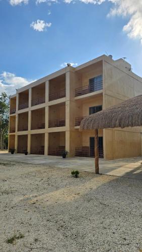 Exterior view, Hotel El Paraiso Calakmul - Jungle Experience in Xpujil