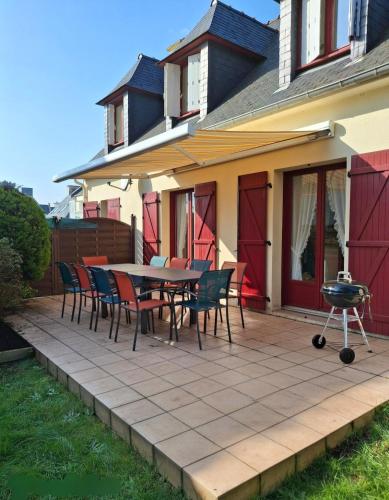Maison familiale à Erquy, jardin clos, mer et GR34 - Location saisonnière - Erquy