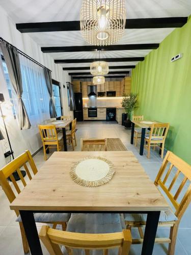 Restaurant, Somni Apartamente in Chinteni