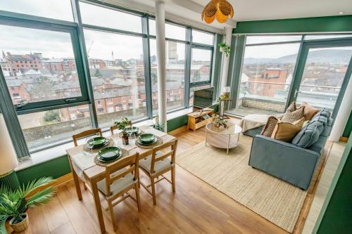 บริการและสิ่งอำนวยความสะดวก, Stunning Central Penthouse - Views Parking Gym - Pass the Keys in แซนดี โรว์ แอเรีย
