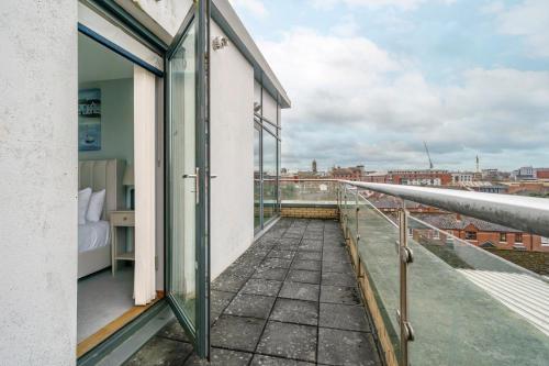 บริการและสิ่งอำนวยความสะดวก, Stunning Central Penthouse - Views Parking Gym - Pass the Keys in แซนดี โรว์ แอเรีย
