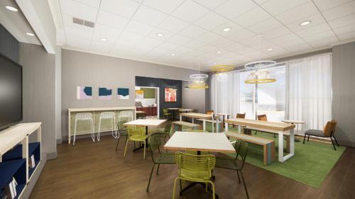 طعام و مشروبات, Spark by Hilton Atlanta Kennesaw Town Center in كينيساو