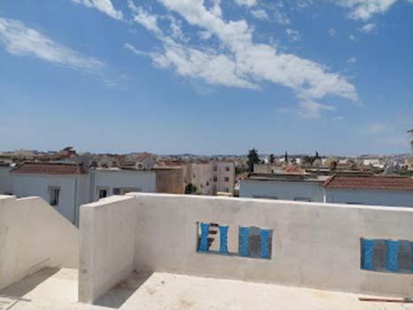 陽台/露台, Residence Mezrani - 4 voyageurs avec 2 Chambres, 1 salon et 1 belle terrasse !!! in 艾利亞納