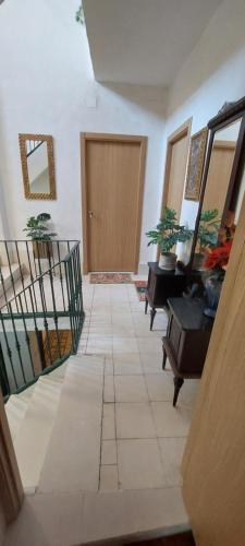 Low Cost Apartments Plaza 11 Gor in Gor