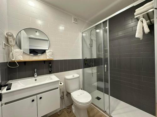 Habitación 2 camas, balcón