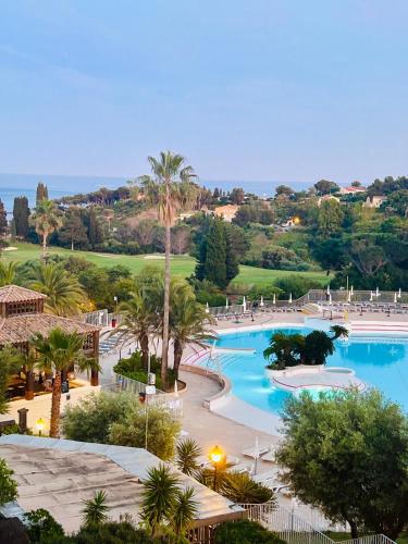 Cap Esterel appartement vue mer climatise in Saint-Raphael