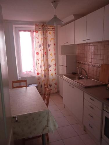 Chambre A 1er étage (Chambre A 1er etage) in Biel