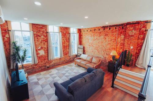American Hall - Kaufman Suite - image 7