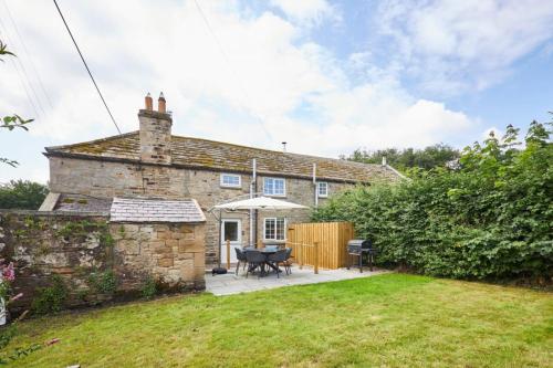 Exterior view, North Cottage - North East Escapes in Newbrough