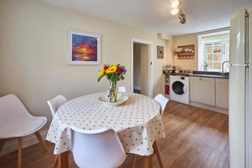 Facilities, North Cottage - North East Escapes in Newbrough