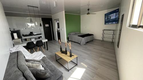 New! Stylish Studio #2 SJO - Perfect for Travelers – khách sạn tại Carmen