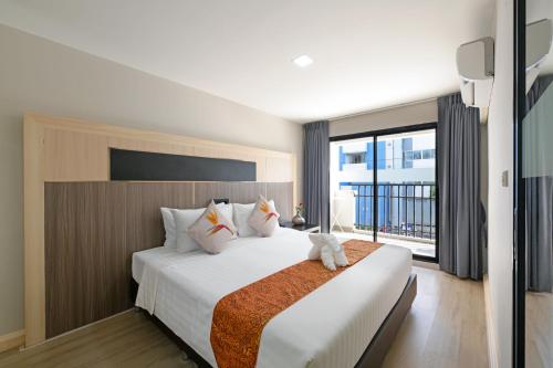 room detail thumbnail 0