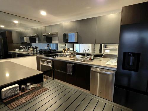 Modern and private room - exclusive zone Z15 Kiintea in Zone 15