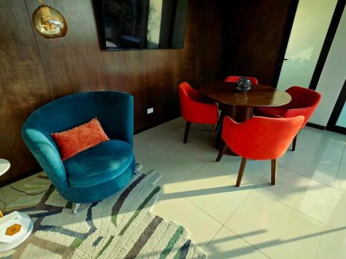 Modern and private room - exclusive zone Z15 Kiintea in Zone 15