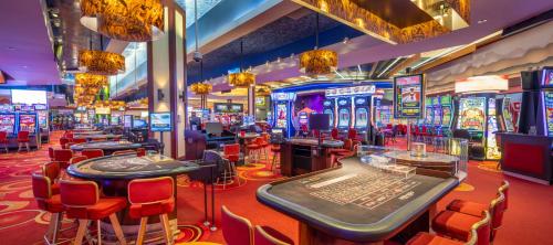 grey eagle casino dress code Grey Eagle Resort & Casino
