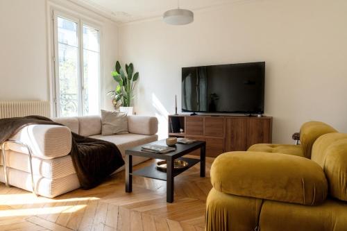 Spacious Designer Apartment near Montmartre