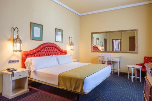 Hotel El Cortijo Matalascañas - image 22