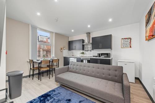 Flat Near Leeds City Centre & Elland Road Stadium in Hunslet Carr