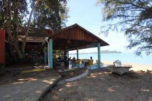 Beach, Heaven Beach Eco resort & Art in Koh Phayam (Ranong)