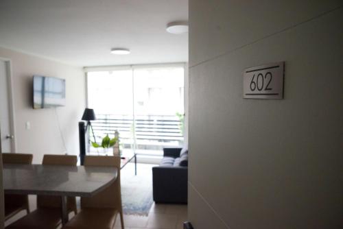 Terrace Vibe Chic Apartment Steps from Metro