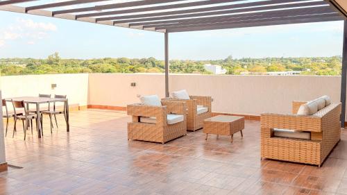 Civis Jardinia Studio 1B Pool & Sauna in Mariano Roque Alonso
