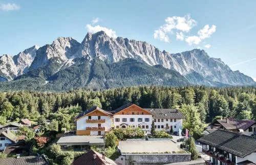 Romantik Alpenhotel Waxenstein in Grainau, Deutschland