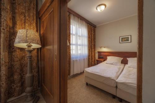 Orient Palace - image 28