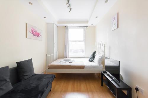 Euston City Suites Apartments - image 14