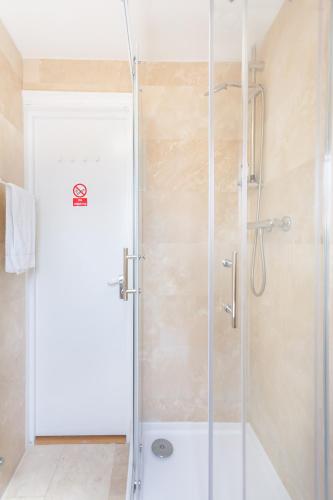 Euston City Suites Apartments