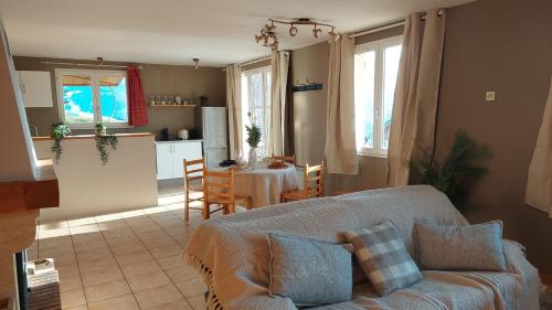 Appartement 2 chambres rez-de-jardin in Feissons-sur-Salins