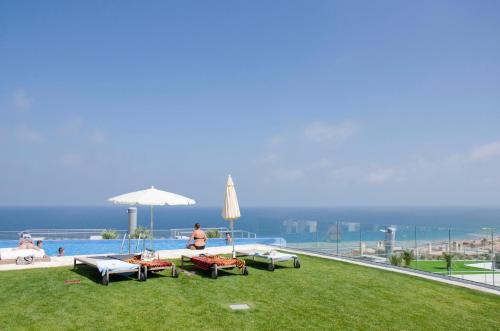 Peldbaseins, Infinity View by Mar Holidays - Arenales del Sol in Arenales Del Sol