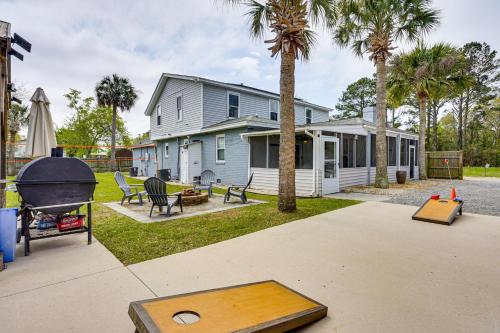 Screened Porch + Patio: Spacious Charleston Home!