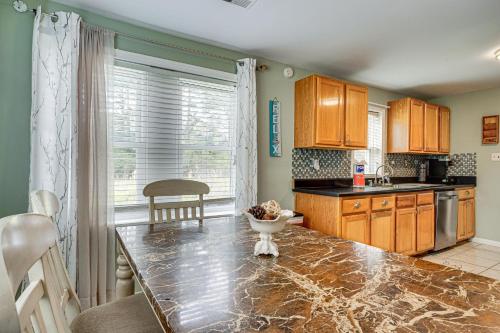 Spacious Charleston Home Only 3 Mi to Folly Beach - image 18