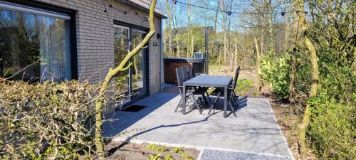 Hoevense wellness met hottub & sauna in Hoeven (North-Brabant)